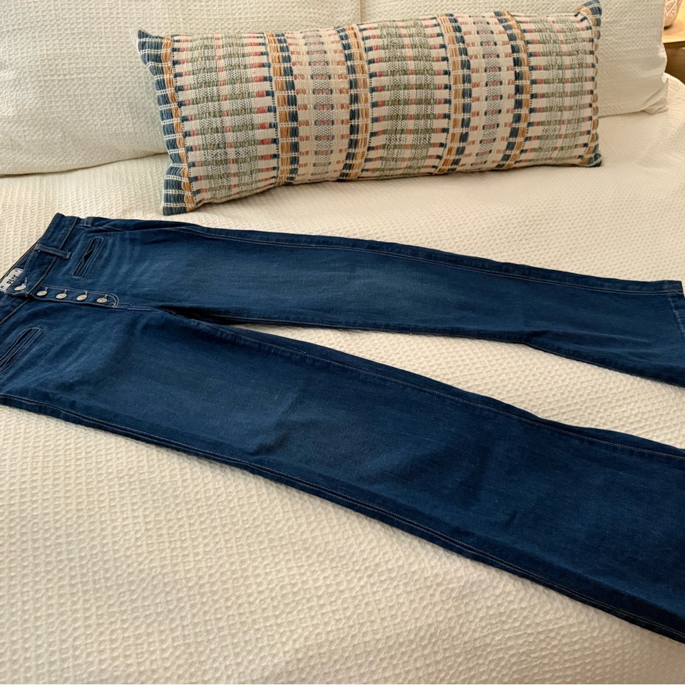 PAIGE Leenah Button-Front Wide Leg Jeans in Deep Indigo - Picture 7 of 10